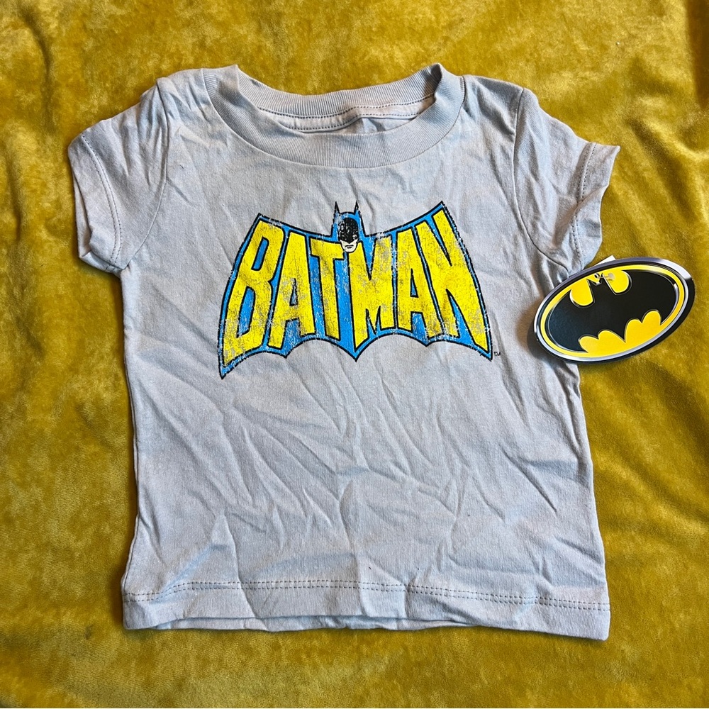 Batman toddler tee-shirt grey with original 60s Batman logo size 24 months.